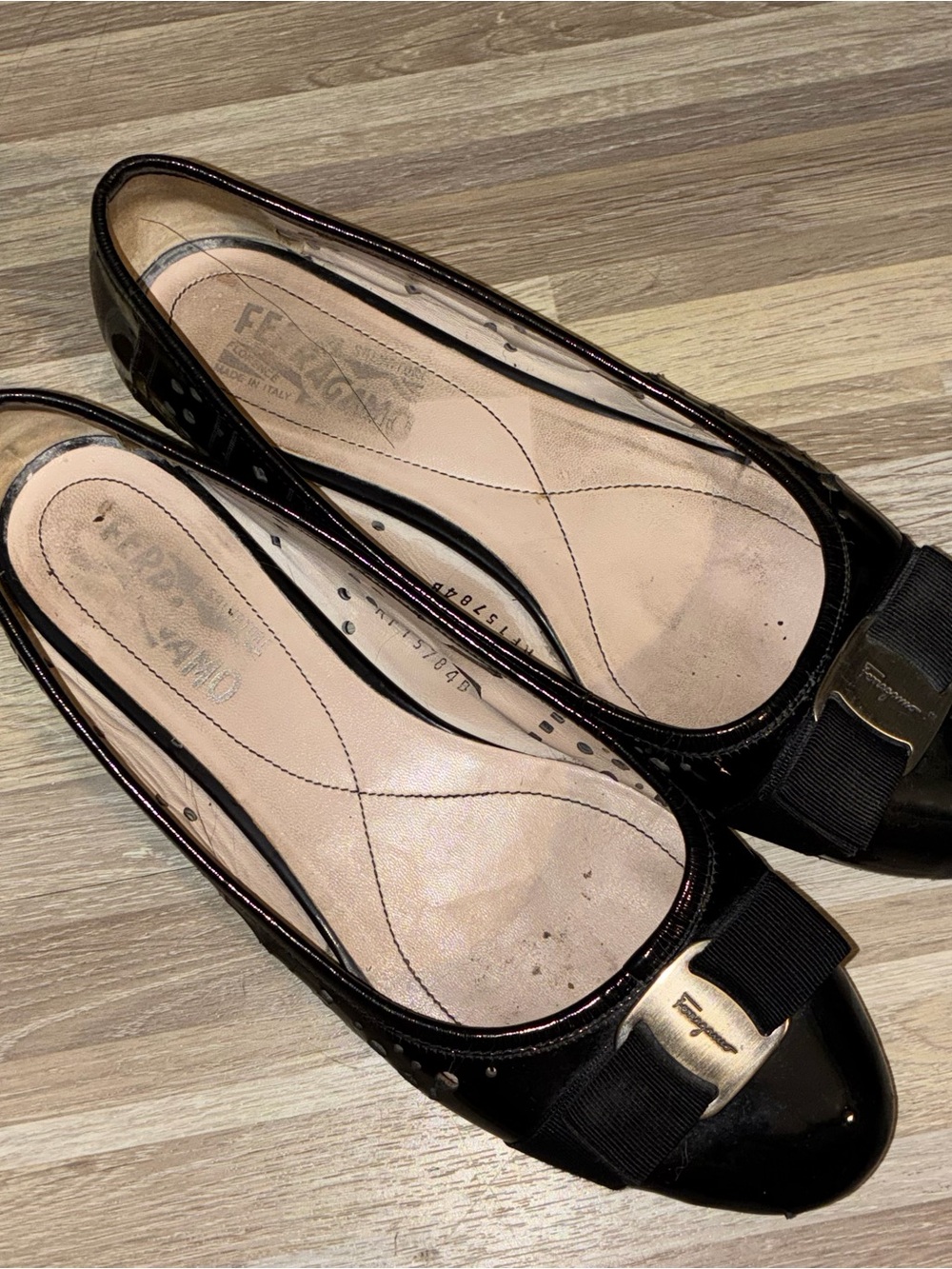 Salvatore Ferragamo Black Patent Vara Bow Ballet Flats